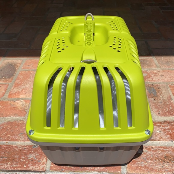 🐾Clean Small Pet Carrier, IATA Approved, Kit Included (Used 1x to transfer pup) - Picture 4 of 13